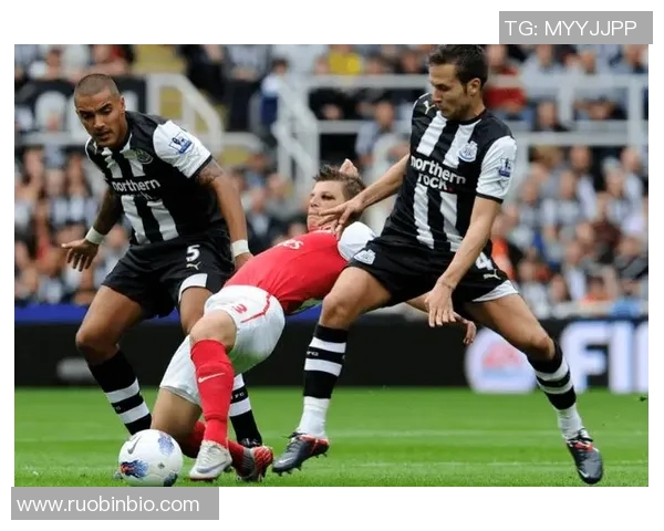 重庆飞盘队边路渗透分析探讨战术得失与改进方向