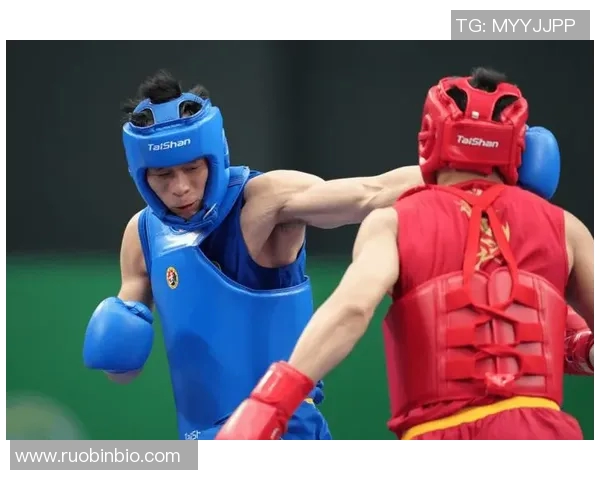 中国传统武术高手与现代搏击拳手的巅峰对决与技艺碰撞